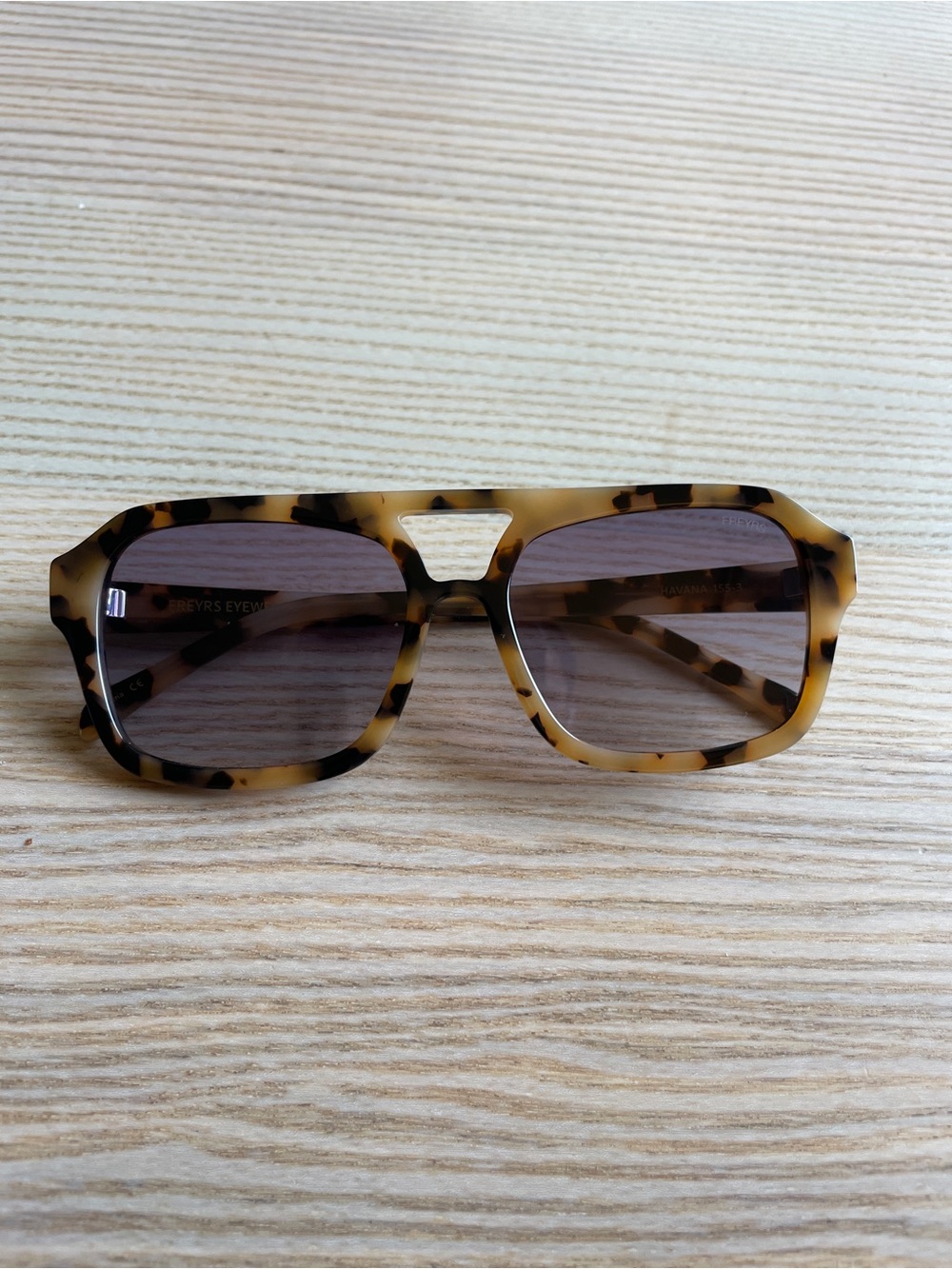 Geometric Tortoise Square Sunglasses - Brown Tortoise